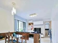 时代春树里 诚心出售 送车位送家私家电 价格可谈 包税南向