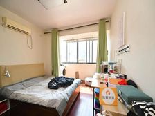 店长力推!一梯两户!小区中间位置!南北两室一厅!边套全明