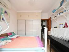 新上 户型 客厅全明 南北两房 小区中间位置 可加装电梯