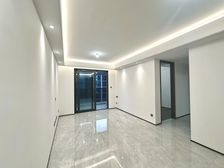 全新交付 从未入住过 徐汇滨江新房 搂王位置正对小区花园