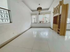 西湖花园(别墅)南北主卧客厅双阳面高层视野好家庭一套