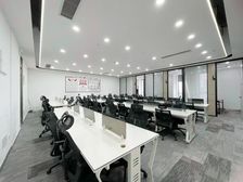 正对电梯 59元 精装配家具 24空调 广州东站地铁