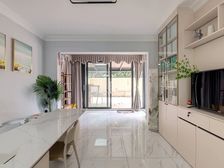 精装四室 南北通透 首付三成可贷款 随时看房