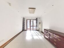 低总价 富力丹麦小镇95.88平米 一层 大阳台2居室