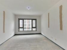 拥金0.5 保利云禧 洋房二楼 3室2厅