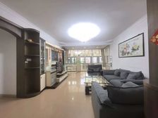 景湖春天高层朝南向,中间位置安静,业主诚意卖