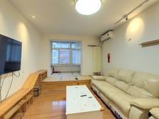 弘大路 3室1厅 106.71平