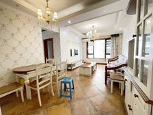 龙湖花漫庭 精装三房 户型方正 采光好 看房方便