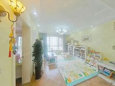 三房一线江景,装修好。诚意出售,小高层的高区,前排无遮挡