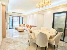 急售(业主为爱远嫁)端户大平层丶全屋地暖丶带车位丶紧邻天街