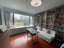 新上!业主已经看好了新房,价格好谈的,自住装修,有产权车位!