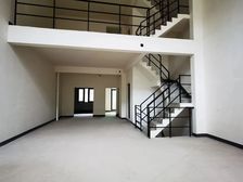 新上大联排别墅 单层130 位置高 视野好