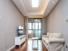 23年次新小区 正三房全明户型 电梯入户物业管理好 诚心出售