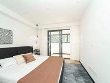 固定车位 70个精装白给 15年次新房 近地铁