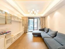 双卫格局 车位充足 有电梯 满五 次新小区 产权清晰