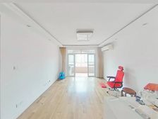 旁边就是长征医院,下楼就是9号线,边套,电梯高层,看房随时