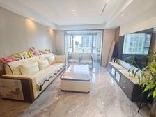 春风新上精装洋房 中间层 随时看诚意出售