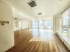 国贸建外SOHO临街底商 151平大空间 月租16000