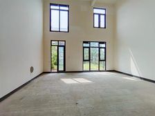 仅一套 位置好天街旁全落地大平层 纯中庭出门公园