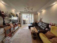 芳芯苑 2室1厅1卫 精装修 300万元 81.85平米