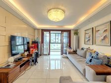 万科假日风景新家具环保装修采光好停车位免费