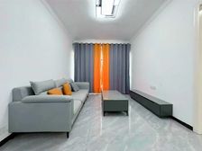 紫荆花园 全新装修 小区环境优雅 带车位转出 相中价格可谈