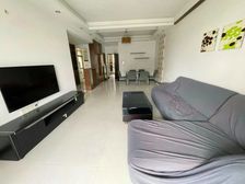 恒达花园 三广在对面 交通购物方便 装修大三房