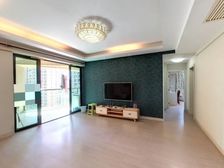 蓝湾国际低总价3房! 东南看小区中庭 中楼层