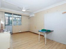 桂巷新村南北通两房,位置好诚意出售,看房方便