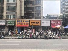 西乡塘北大路,出入口头铺,面积90平,月金11000