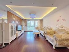 楼龄新 南北通透 带电梯 正规商品房 精装可拎包入住