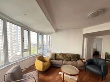 精装修 三开间朝南 房东处理资产 价格空间大 看房有钥匙!!