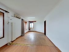 金宸国际公寓高楼层133.08平米精装东南北3室2厅2卫出售