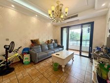 大两居 医疗配套成熟 房龄新 出行方便 满二 得房好