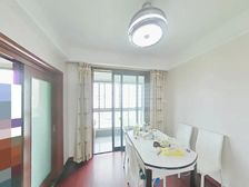 快刀手,小樊带您看,靠河+景观大三房+10米大阳台,产权车位