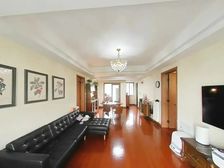 快刀手,小樊带您看。金色前滩 人车分流 送车位 绿化高