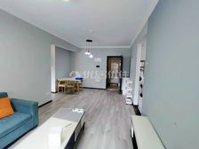 万达龙湖时代天街轻轨旁精装三房,户型方正