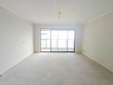 名嘉荷府 4室2厅2卫 毛坯 379万元 166平米