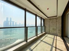 正看来福士大剧院!安心卖 长嘉汇两江峯 精装6房5卫 保持好