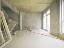 带花园带露台,爱琴海旁,联排别墅,可改动空间大,业主诚心卖