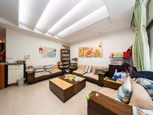 东方中华园性价比3房带院子,有产权车位,配套齐全,近地铁