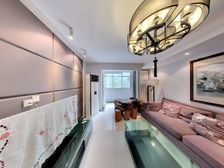 房东急售 满五无税费 精装送家电 随时可看房看中价格可谈