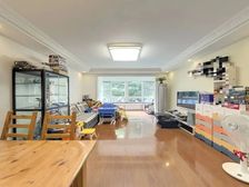 真源小区3期 满五年一套 位置好装修好 日照采光视野好