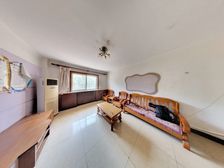 风荷新园 3室2厅 117.07平 电梯房 低楼层 无遮挡