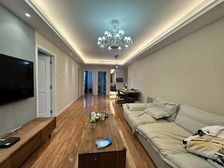 南北通边套,采光好,小区位置好,万科物业