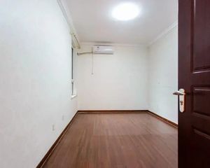 绿港家园5区正规2室1厅楼层好户型方正房龄新