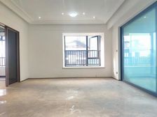 渝北区 万科翡翠公园一期 四房 295万