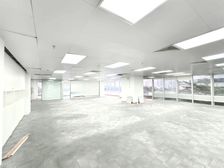 体育西3地铁 1100方 管理费便宜 使用率75 24H空调