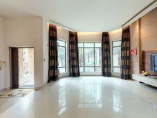 御泓苑 4室2厅 272平