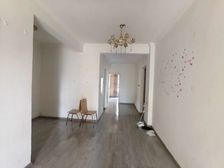 海域香廷一期 南北通透,采光好 装修好,环镜优美 中间楼层